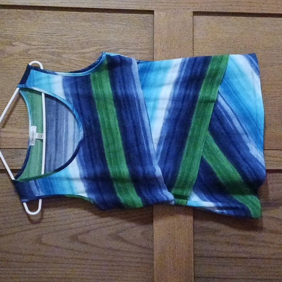 Dressbarn sleeveless top - Picture 1 of 6